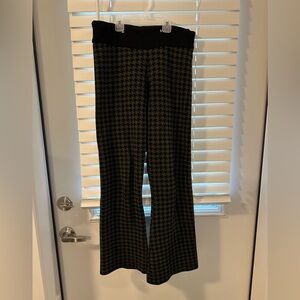 Stylish Black and Gray Houndstooth Women's Pants